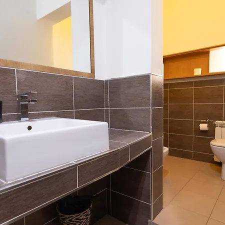 Romerooms Cola Di Rienzo Bed & Breakfast Rom