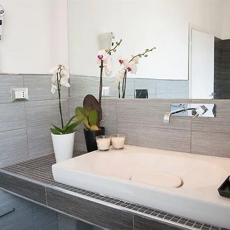 Bed & Breakfast Romerooms Cola Di Rienzo